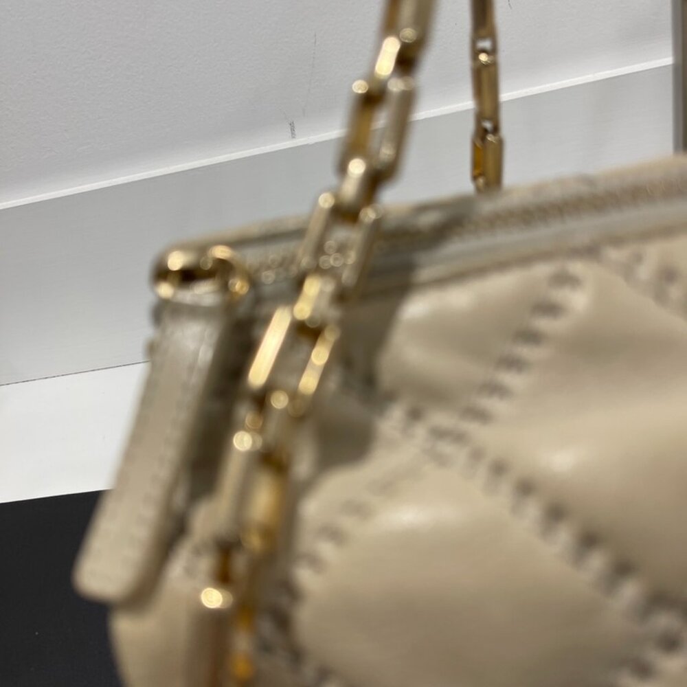 Chanel Tote Bag Cream (133144) - Picture 3 of 14